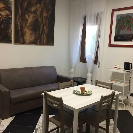 Casa Dei Limoni Apartment *